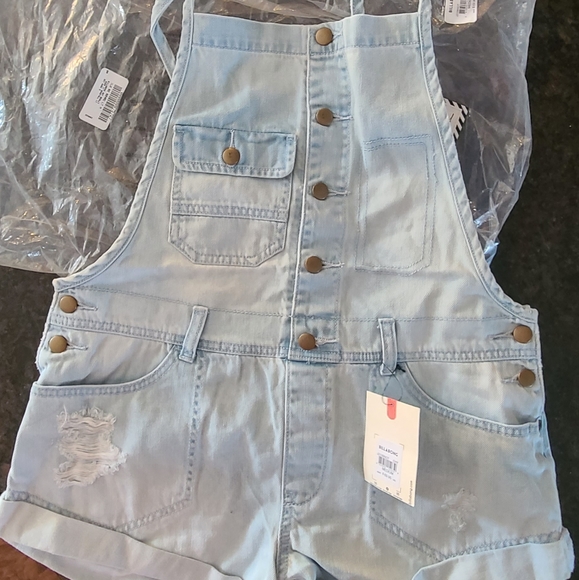 🆕 Billabong Not Really Over it Overalls - Picture 5 of 7